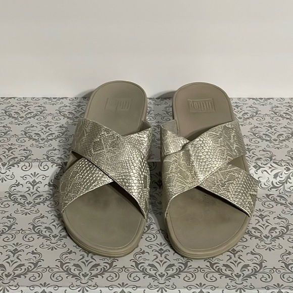Fitflop Sandals , size 9 - Picture 10 of 11